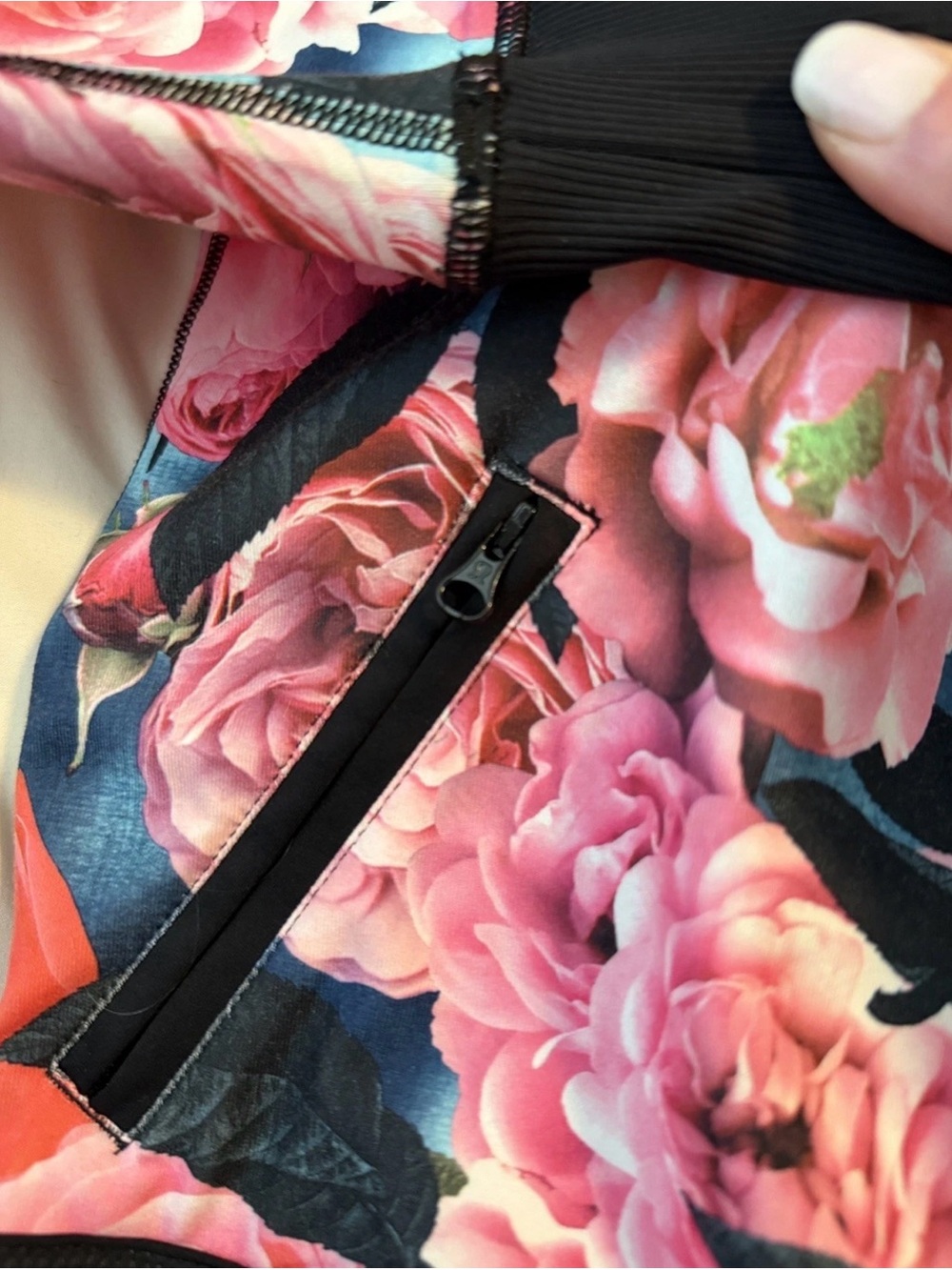 Lululemon Om Me Home Floral Roses Full Zip bomber track Jacket S 4 Secret garden - Picture 4 of 10